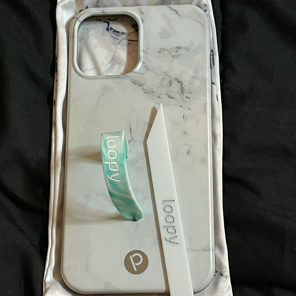 Marble case with extra loop